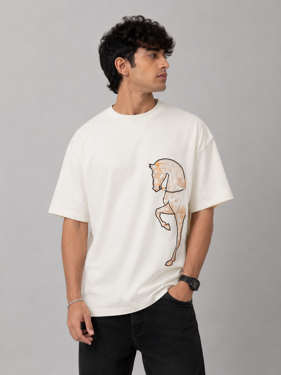 Embroidered Horse Oversized T-Shirt – Off White